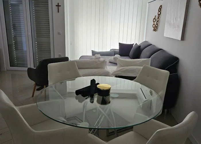 아파트 Stella 로바니스카