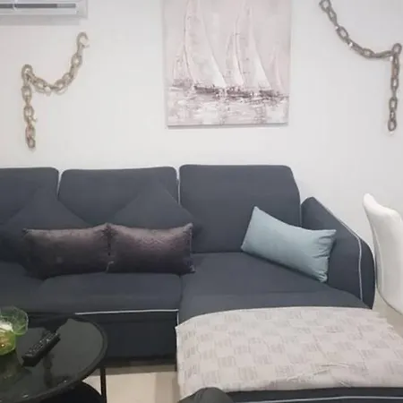 Stella Apartment *
